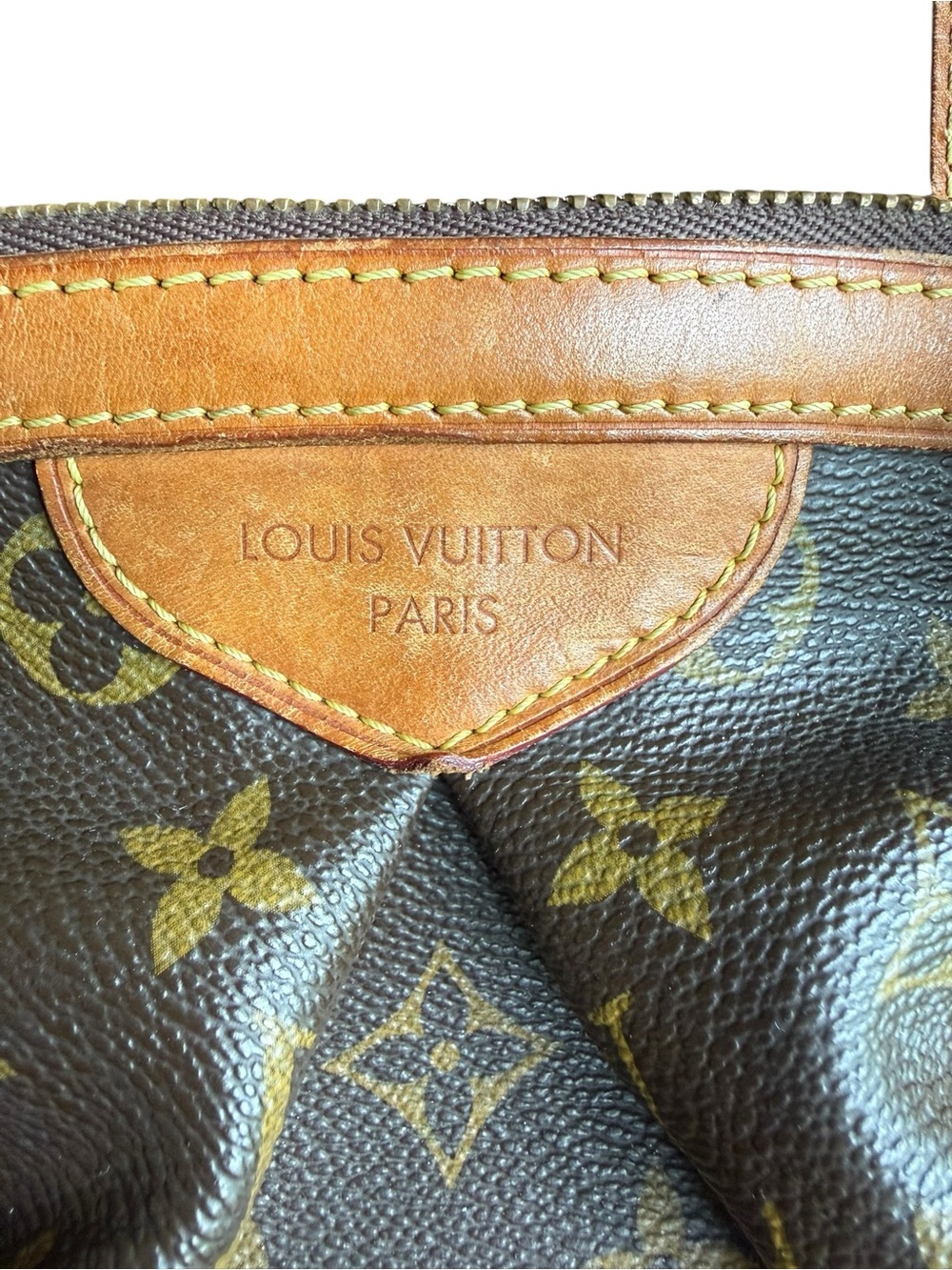 Louis Vuitton Tivoli GM  Monogram Shoulder Bag - Picture 3 of 13
